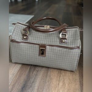 London Fog Cambridge 360UL Carry-On Travel Bag